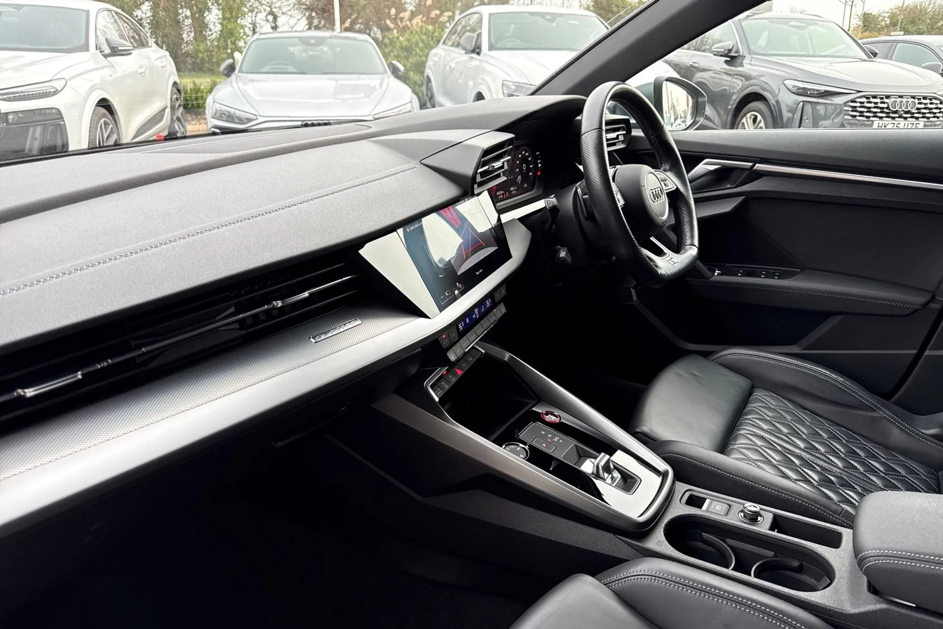 Audi A3 thumbnail image number 31