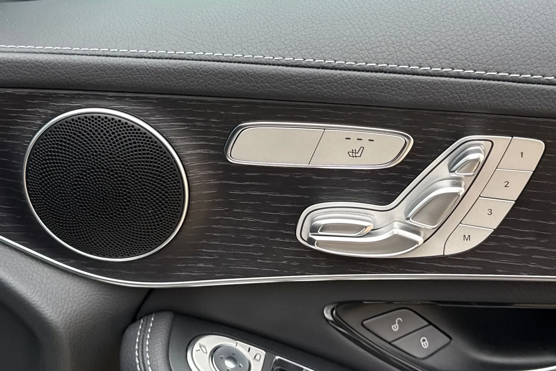 MERCEDES-BENZ GLC thumbnail image number 45
