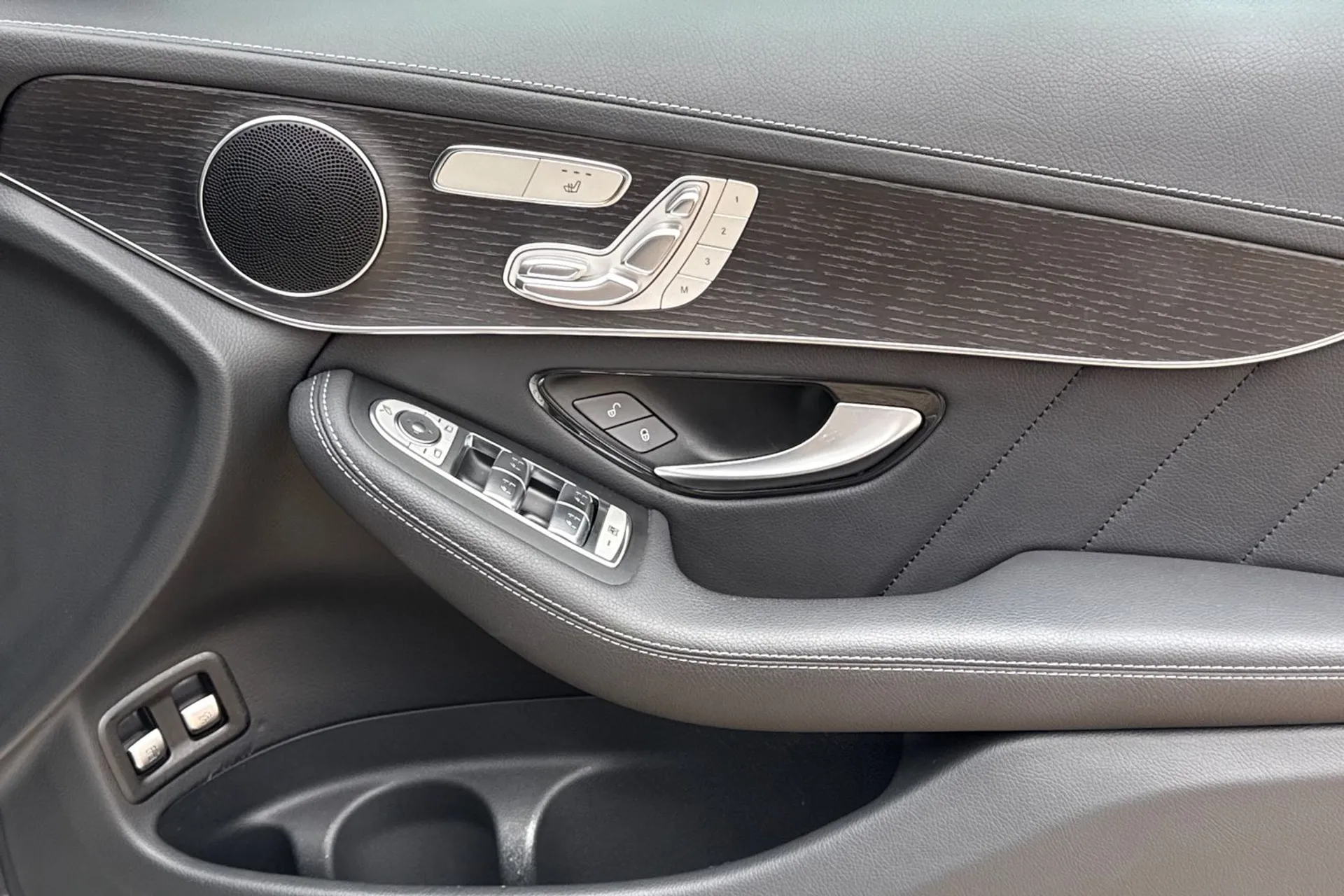 MERCEDES-BENZ GLC thumbnail image number 42