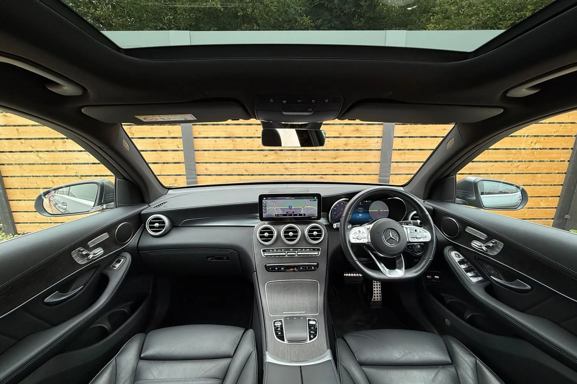 MERCEDES-BENZ GLC thumbnail image number 3