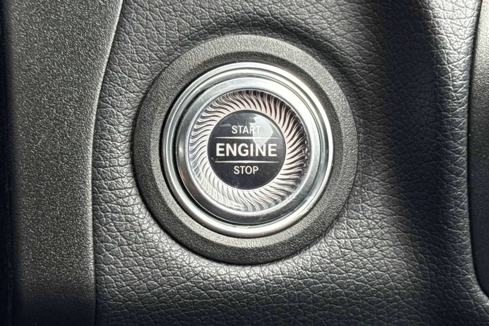 MERCEDES-BENZ GLC thumbnail image number 49