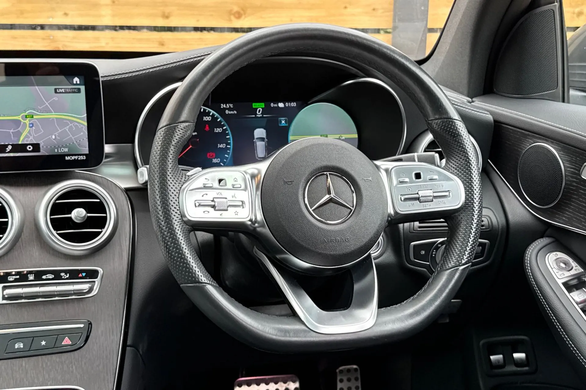 MERCEDES-BENZ GLC thumbnail image number 37