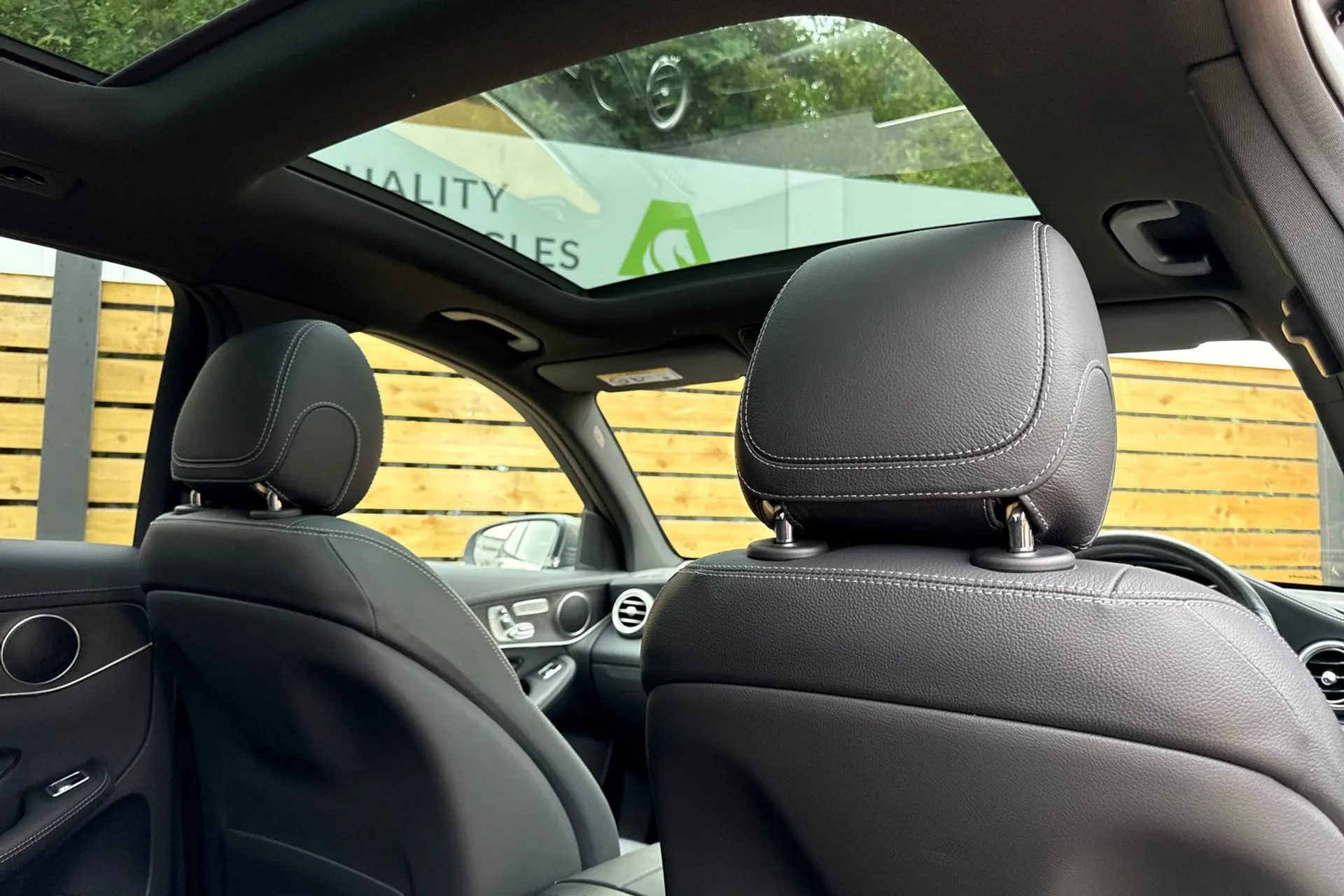 MERCEDES-BENZ GLC thumbnail image number 26