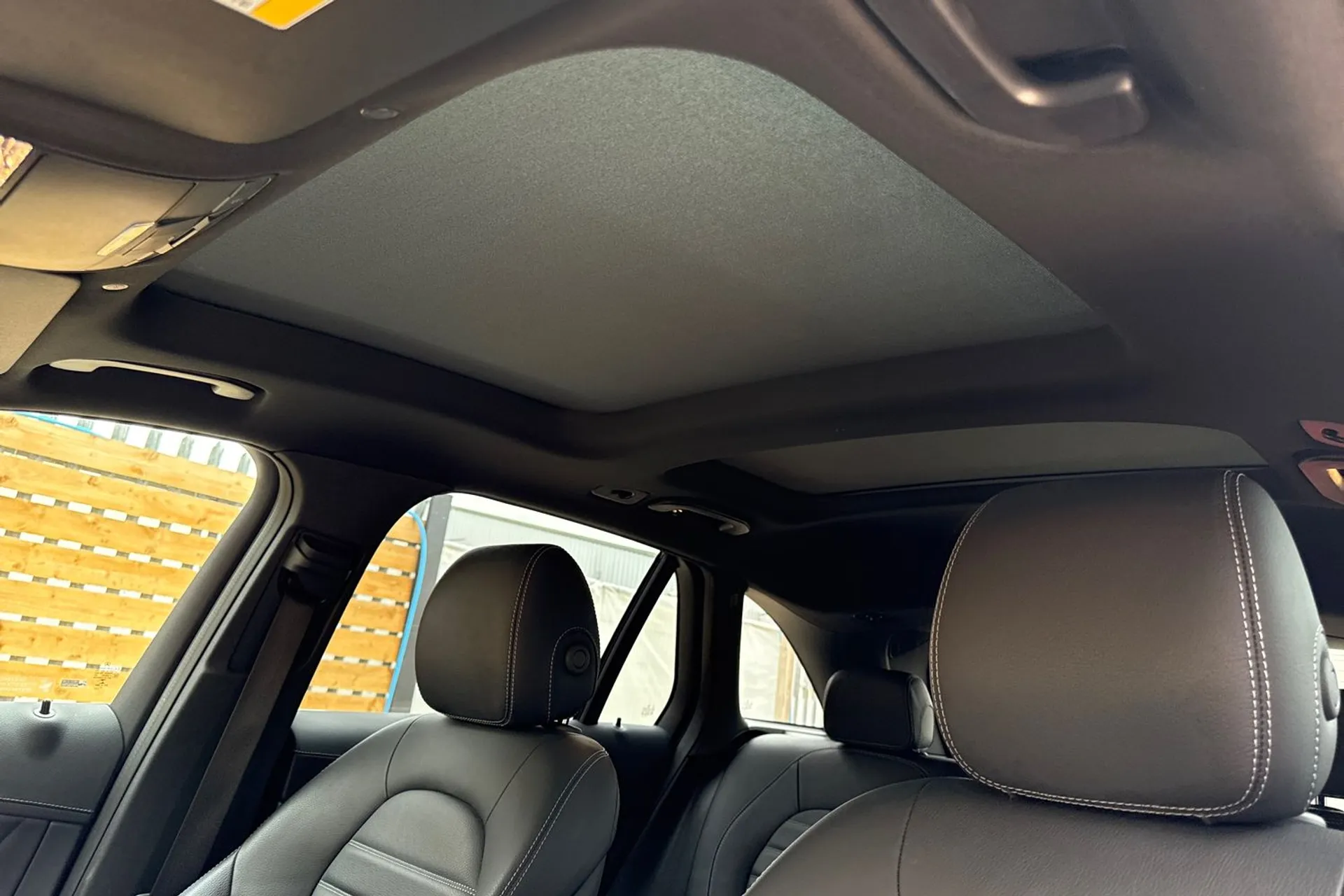 MERCEDES-BENZ GLC thumbnail image number 24