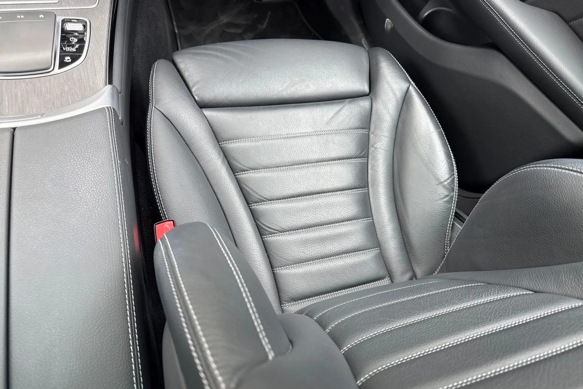 MERCEDES-BENZ GLC thumbnail image number 36