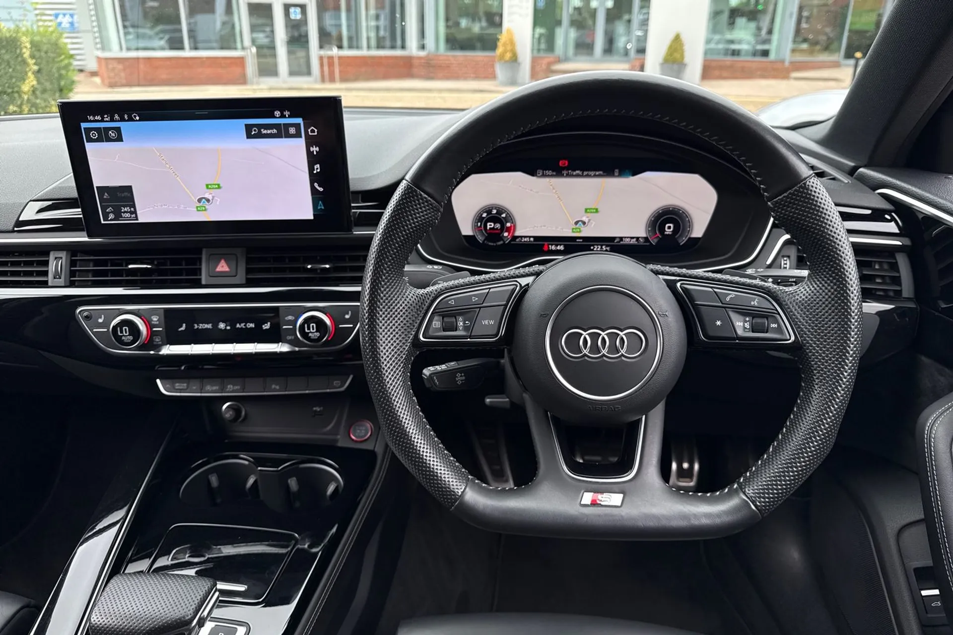 Audi A4 thumbnail image number 37
