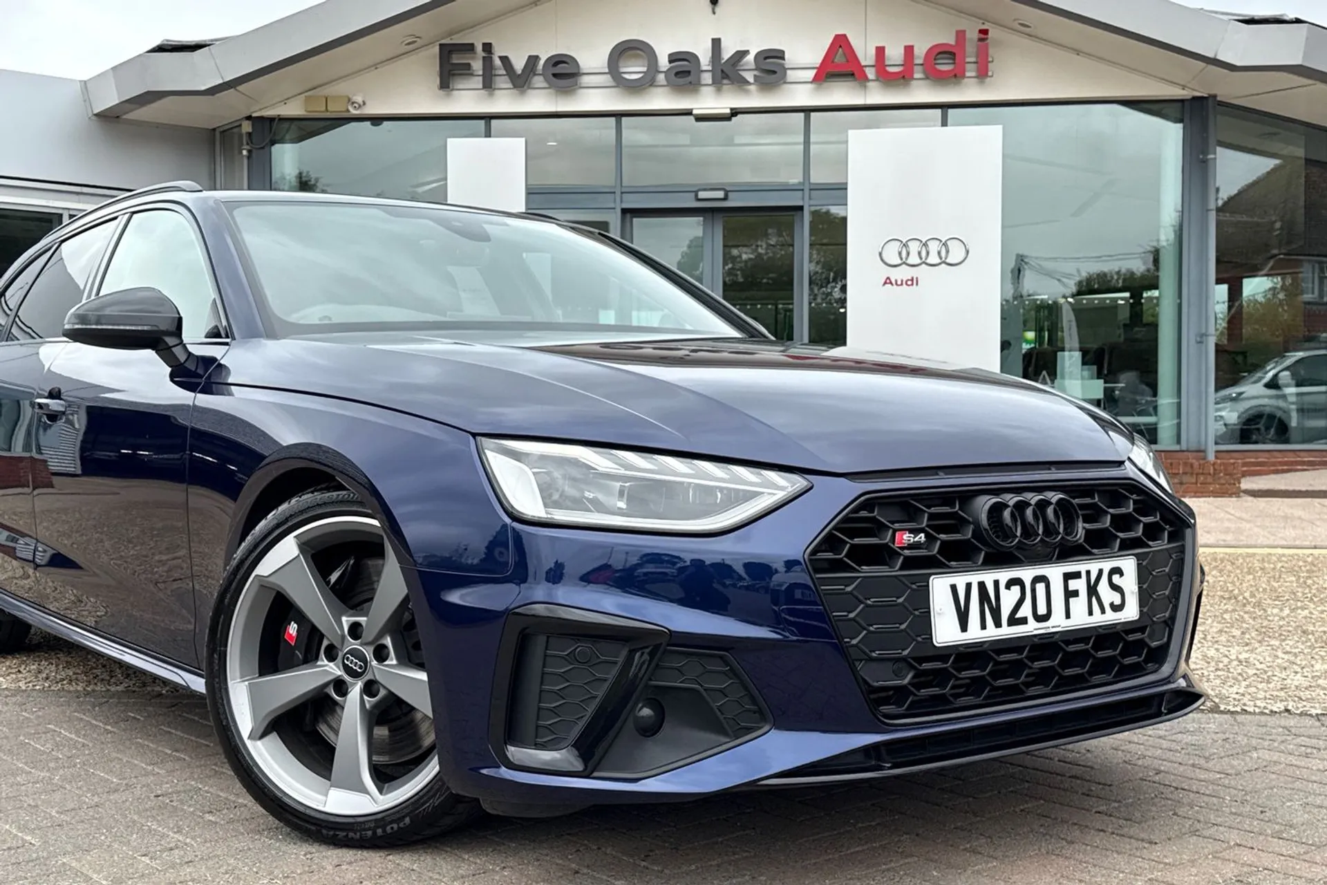 Audi A4 thumbnail image number 23