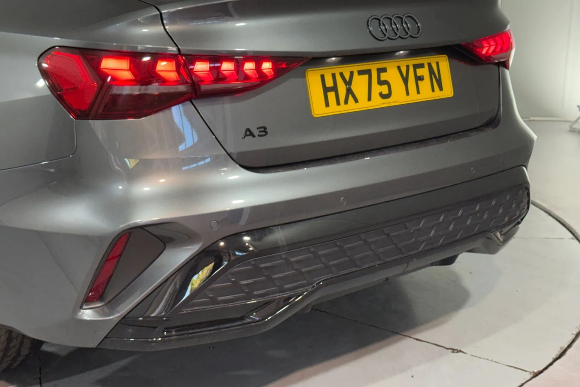 Audi A3 thumbnail image number 16