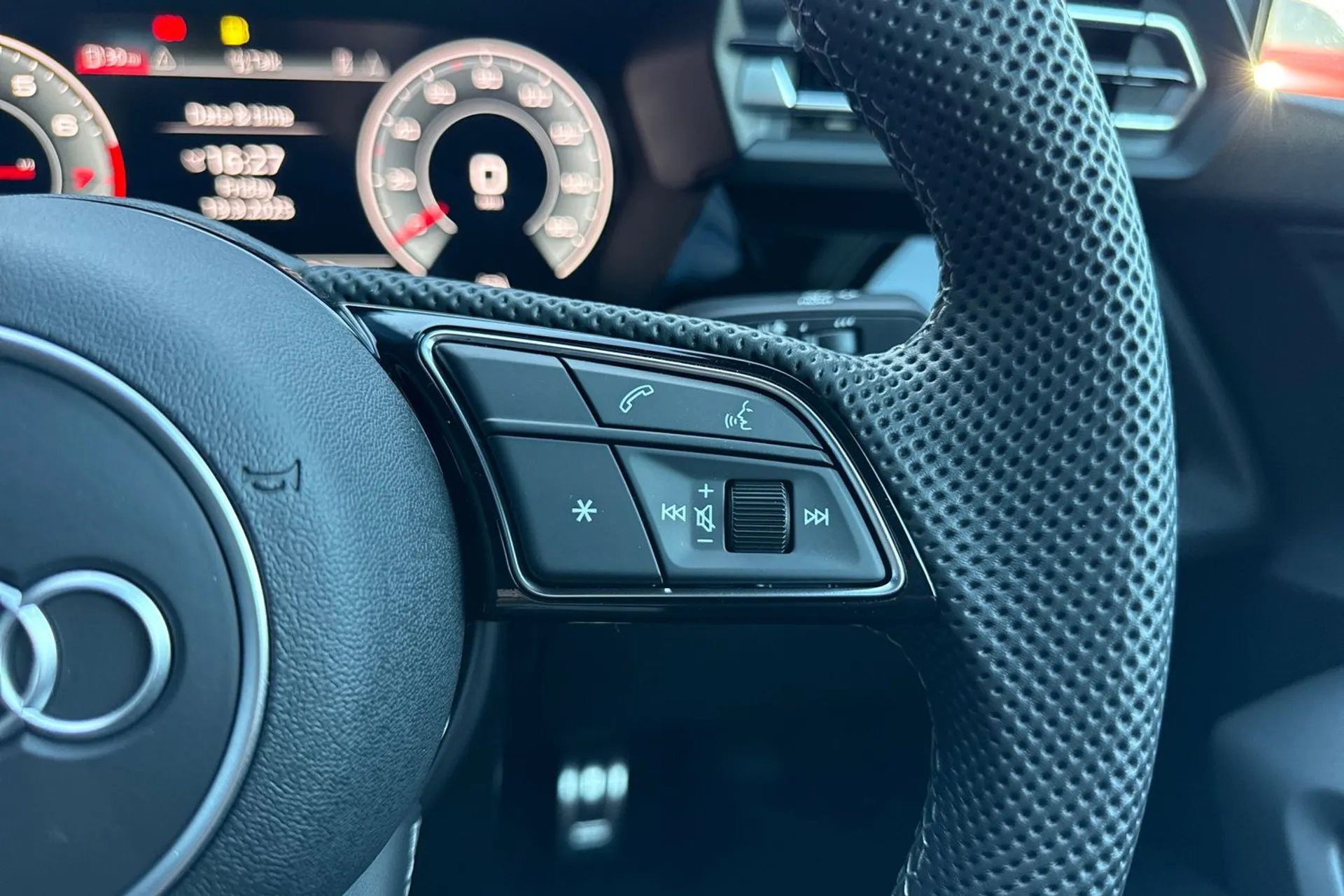 Audi A3 thumbnail image number 44