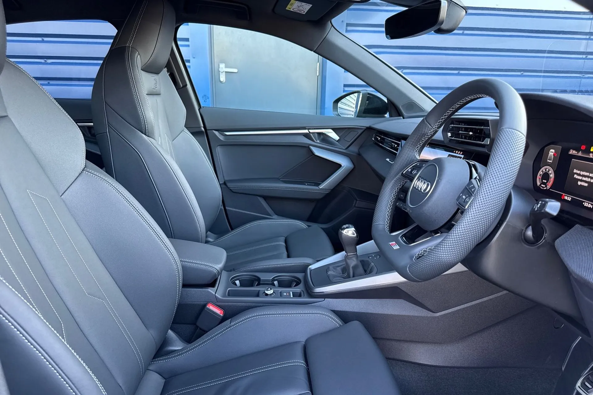 Audi A3 thumbnail image number 26