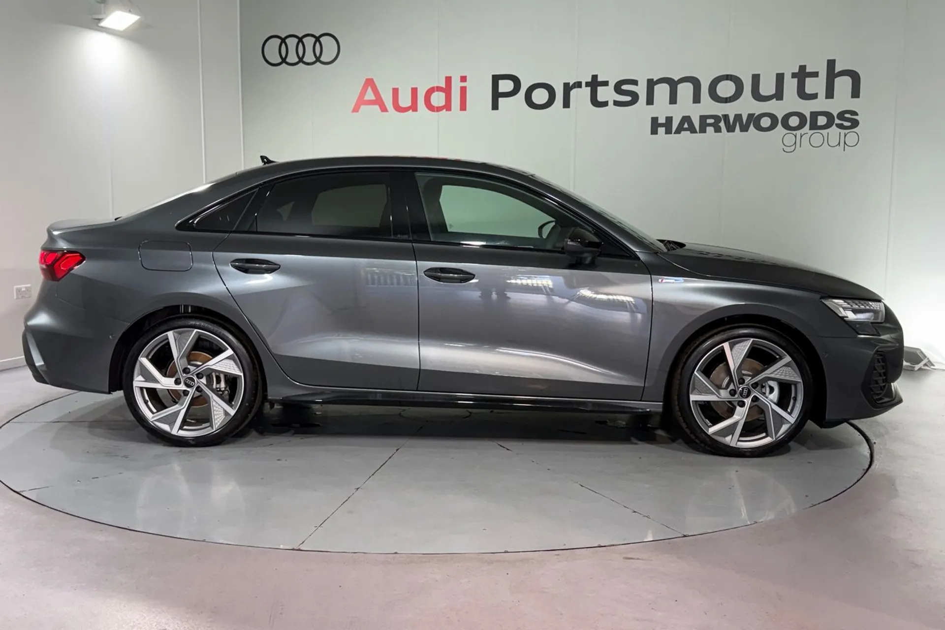 Audi A3 thumbnail image number 2