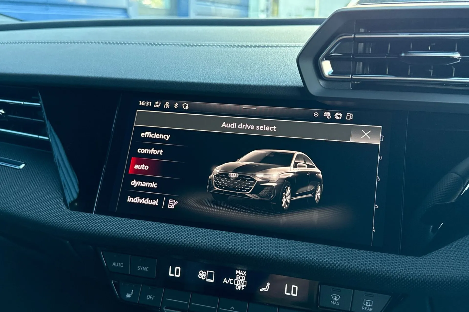 Audi A3 thumbnail image number 42