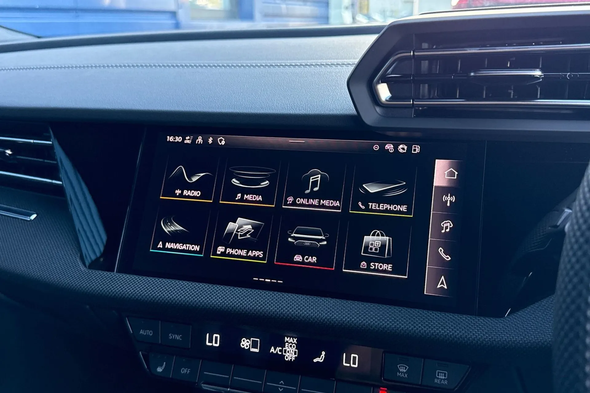 Audi A3 thumbnail image number 39