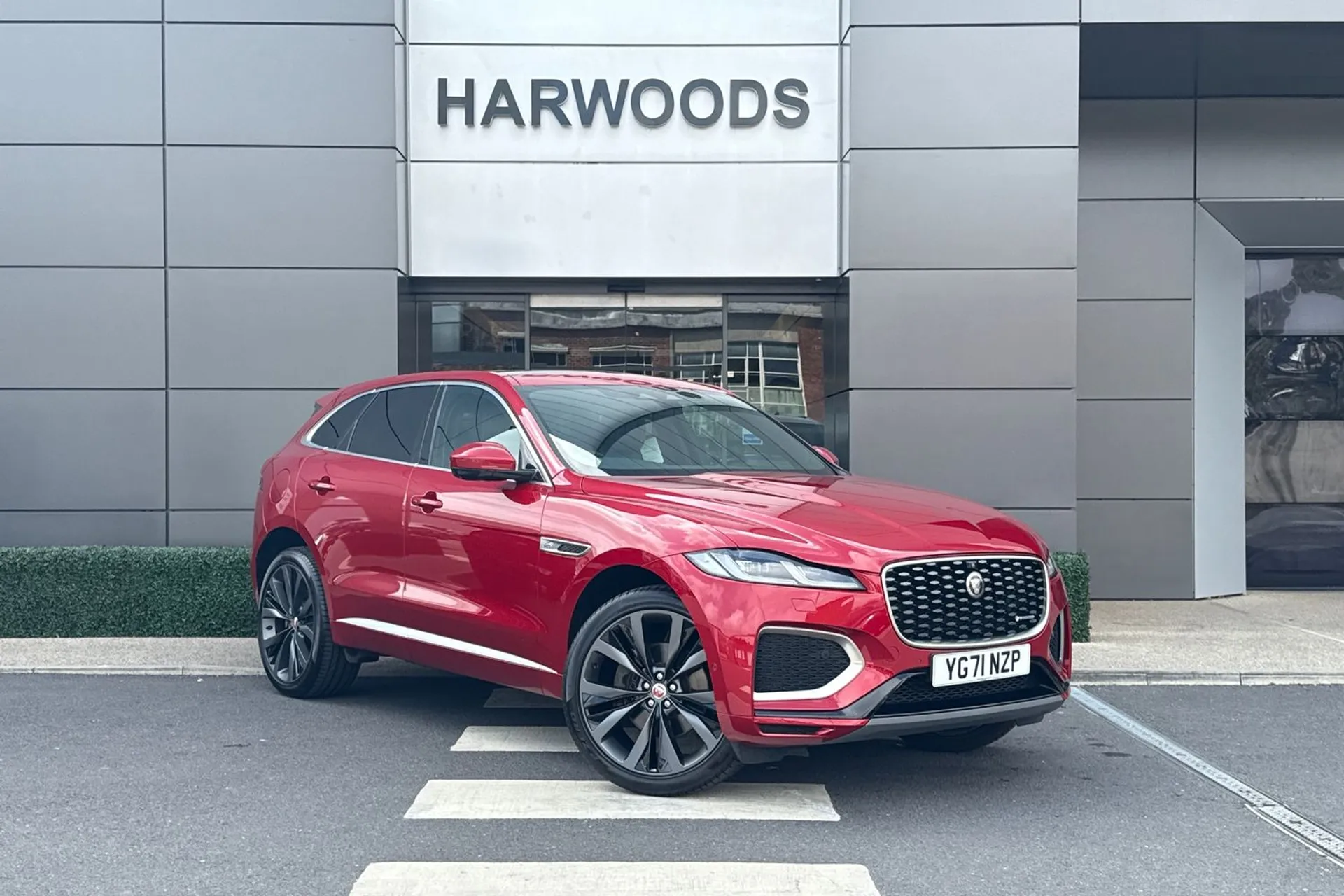 Jaguar F-PACE focused image