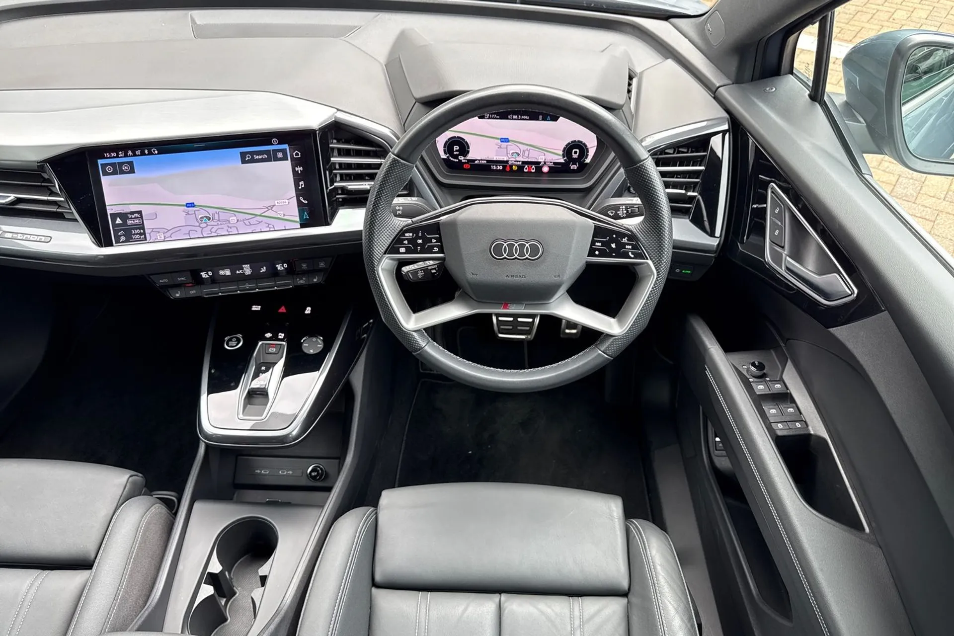 Audi Q4 thumbnail image number 34