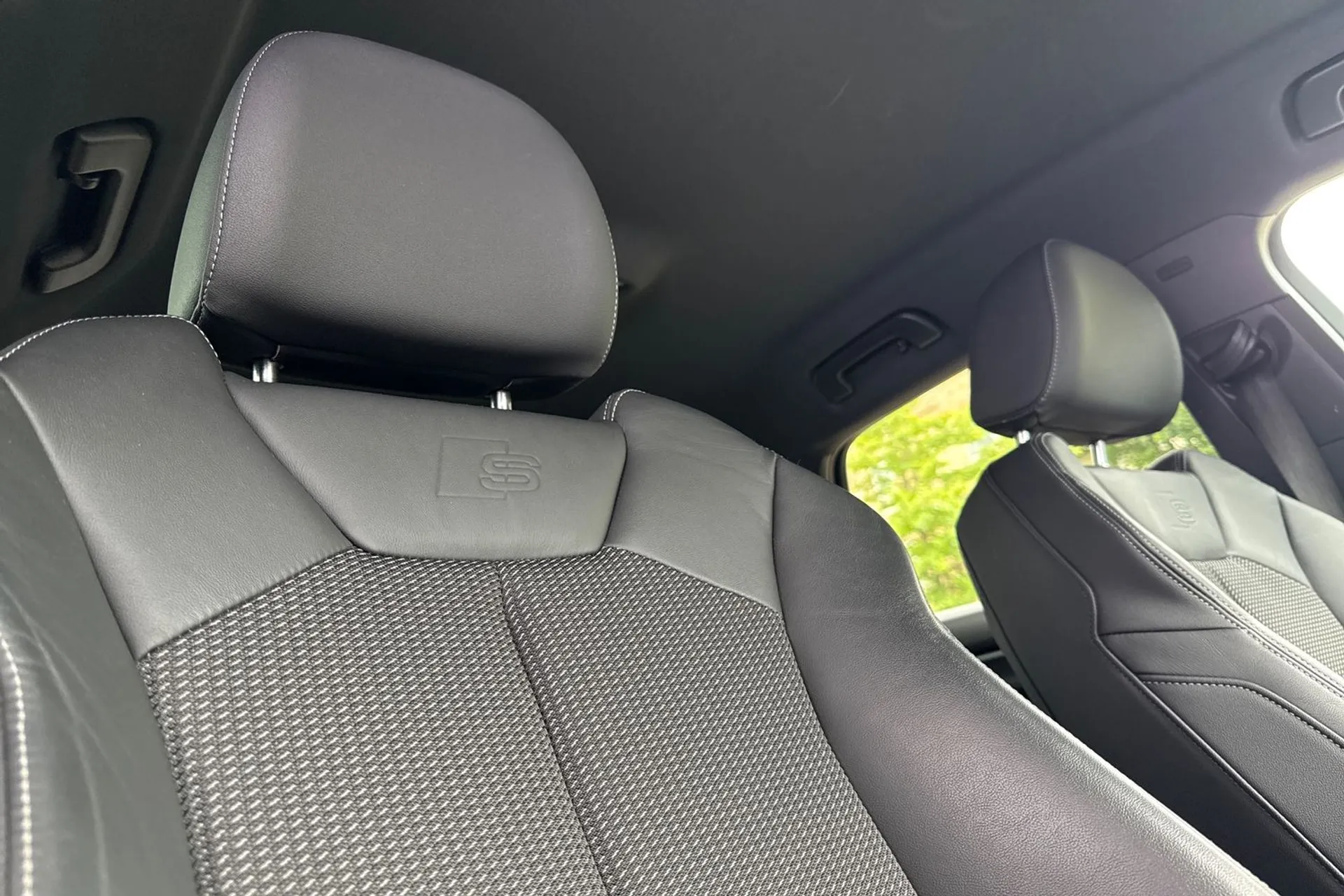 Audi Q3 thumbnail image number 28
