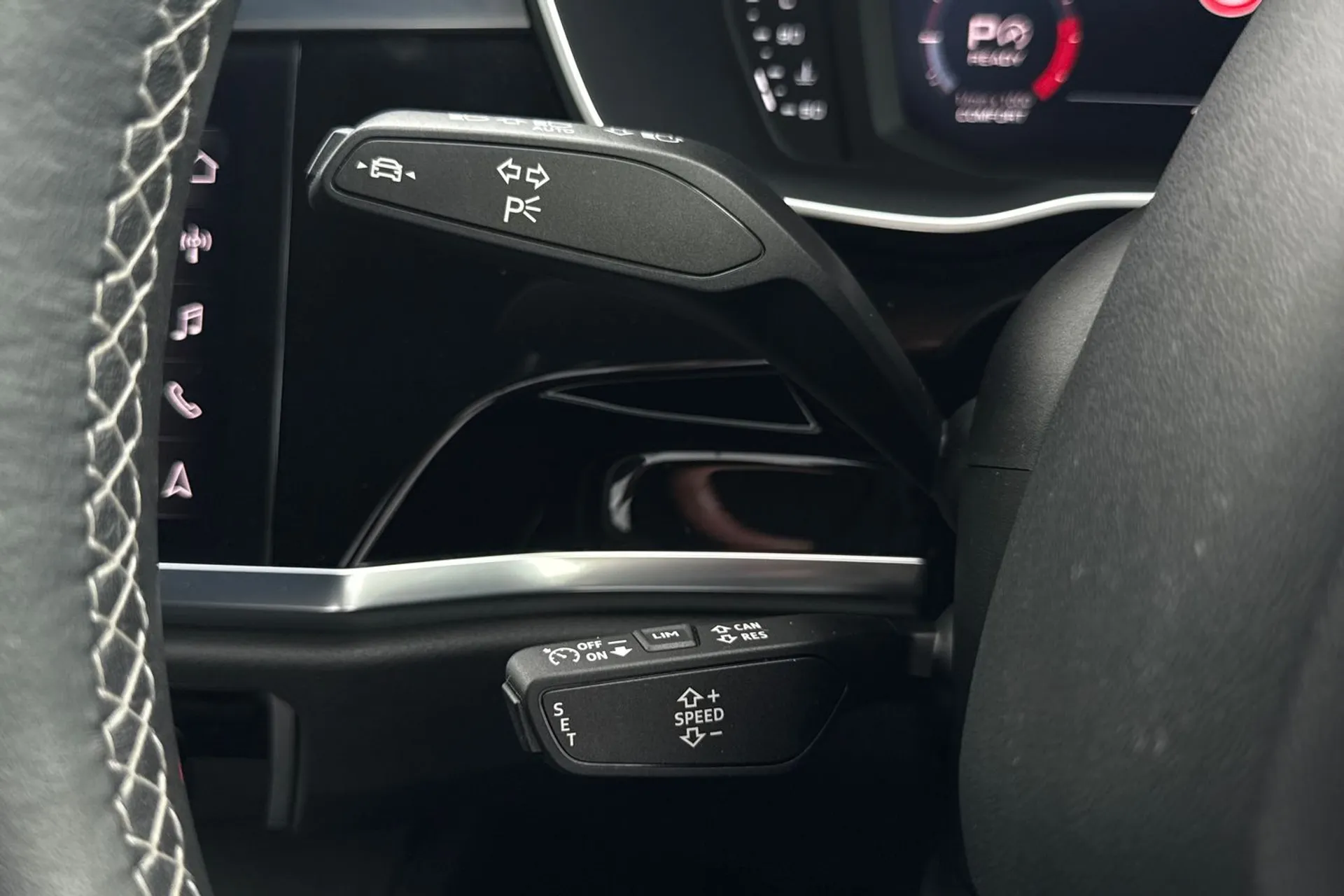 Audi Q3 thumbnail image number 53