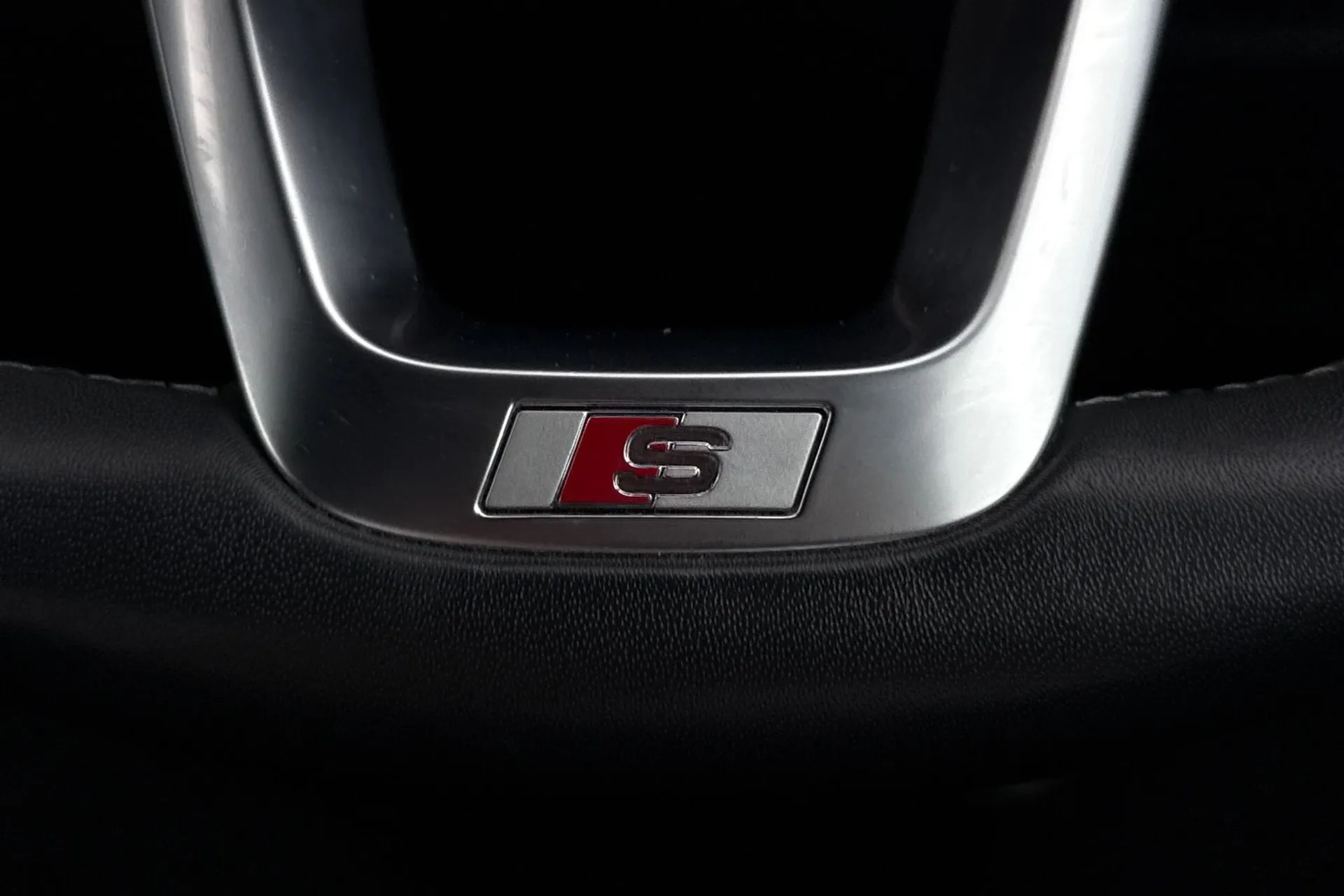Audi Q3 thumbnail image number 51