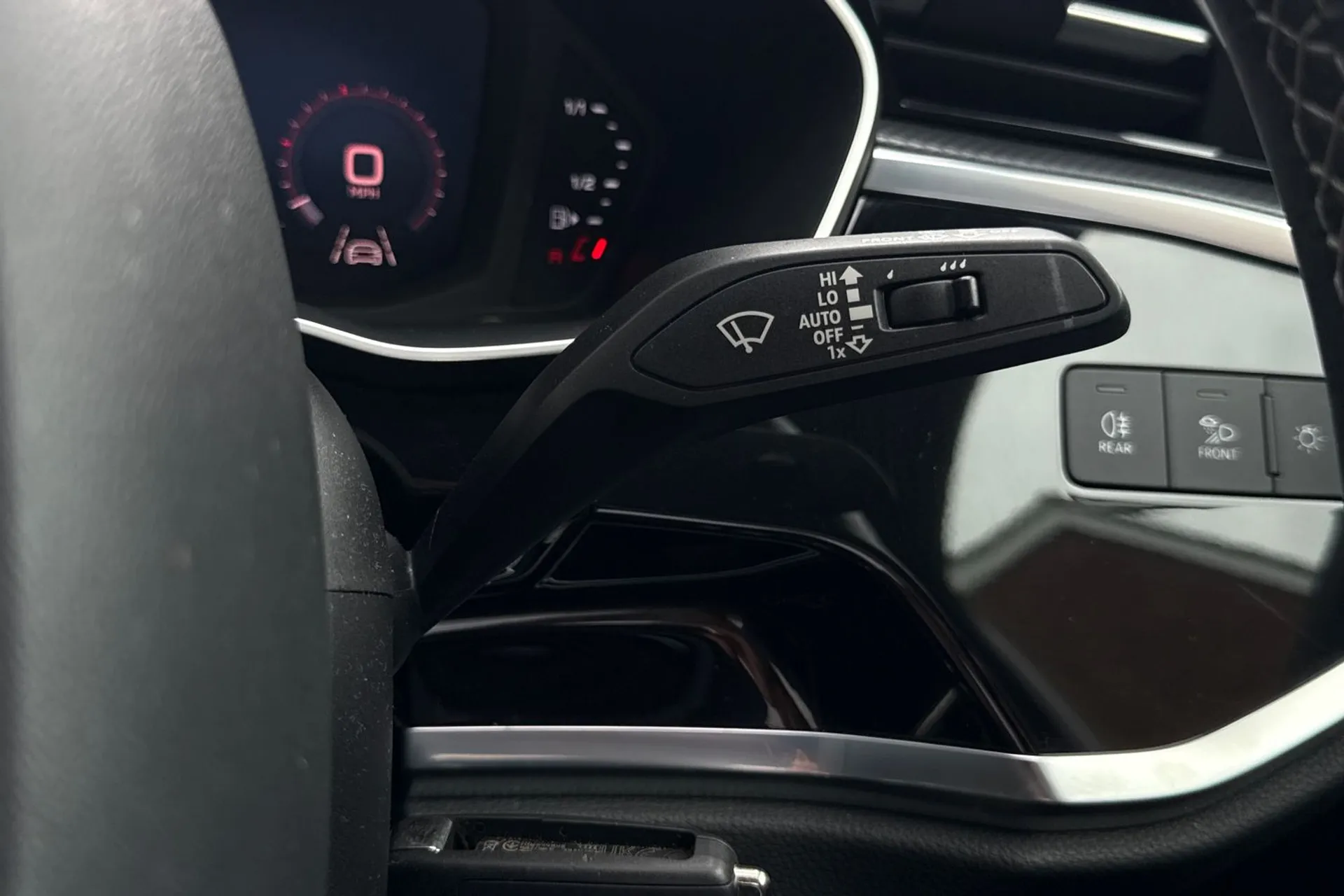 Audi Q3 thumbnail image number 52