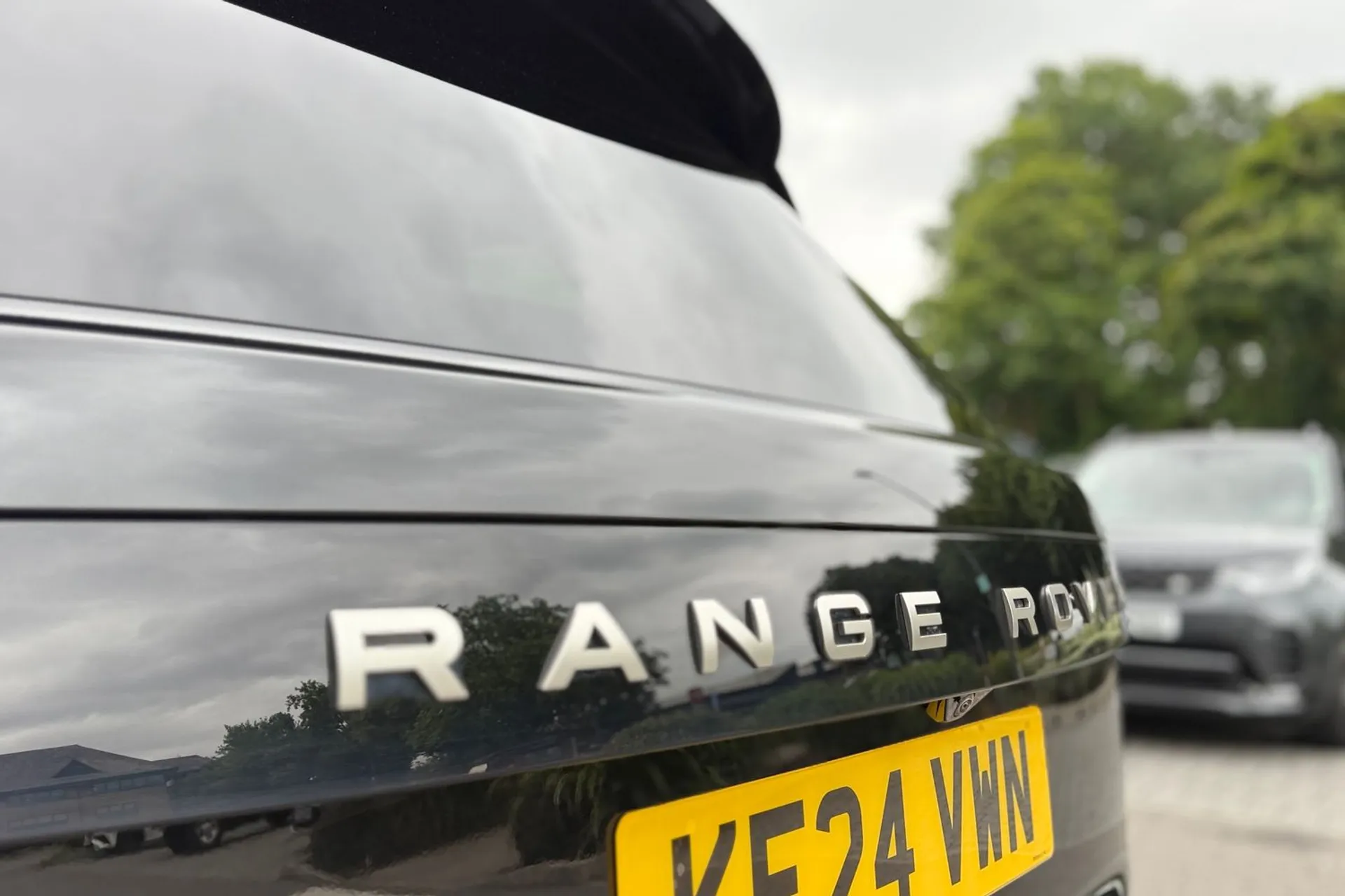 LAND ROVER RANGE ROVER thumbnail image number 21