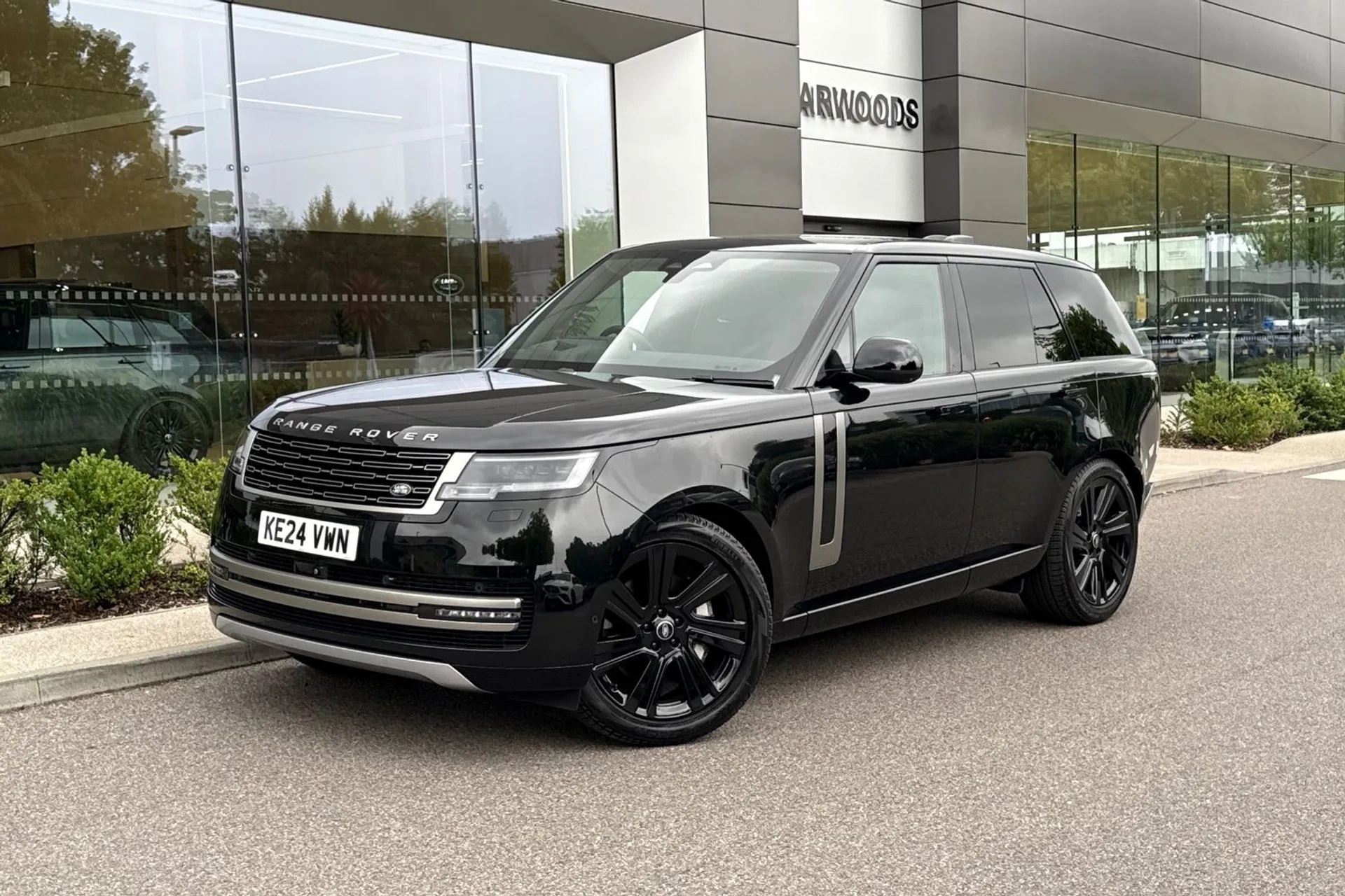 LAND ROVER RANGE ROVER thumbnail image number 22