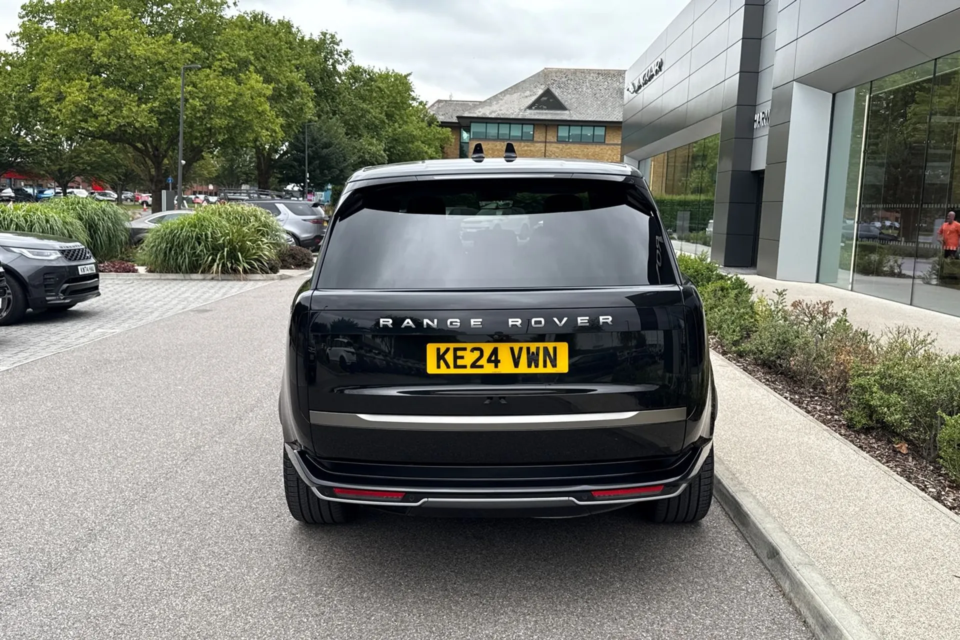 LAND ROVER RANGE ROVER thumbnail image number 19