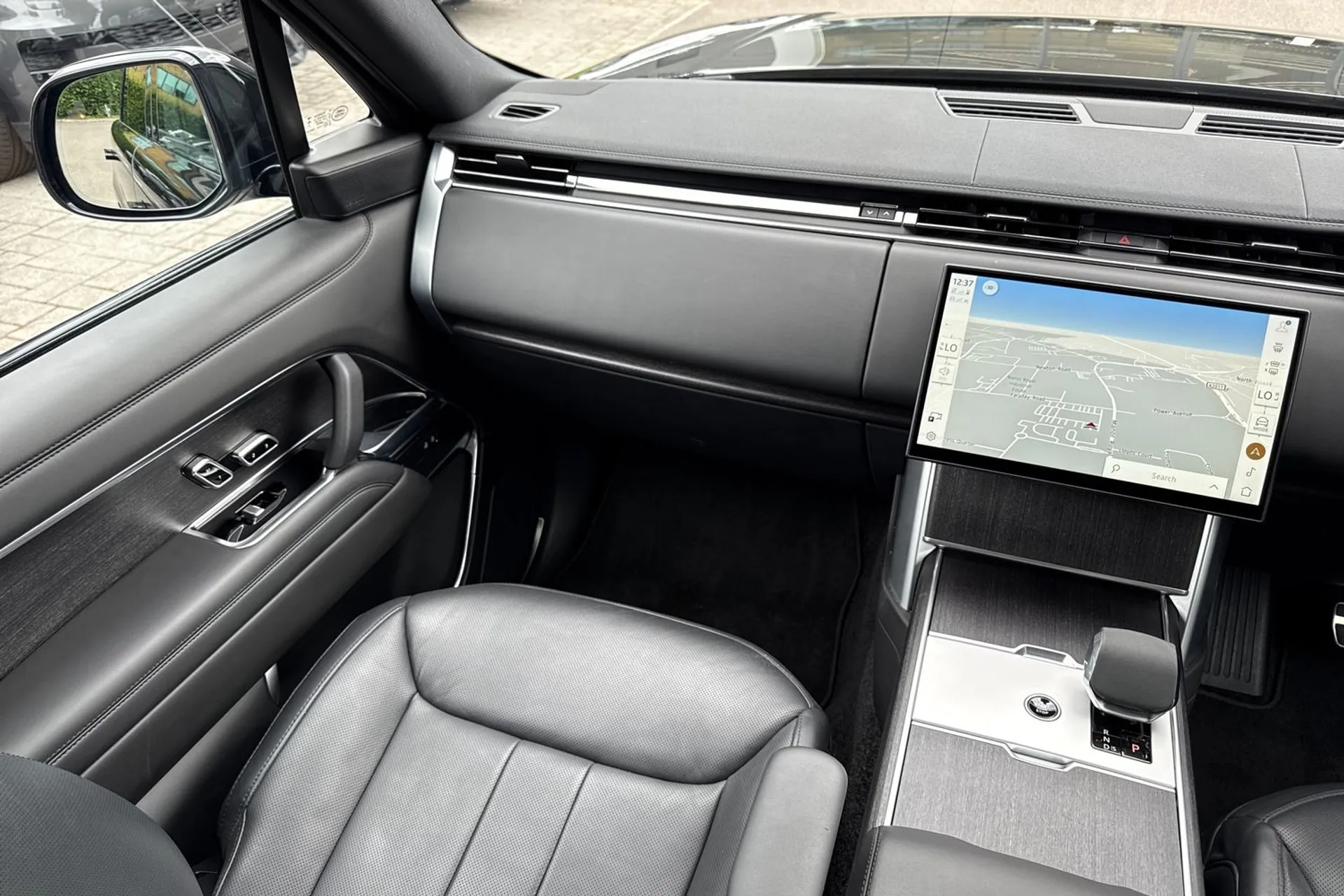 LAND ROVER RANGE ROVER thumbnail image number 25