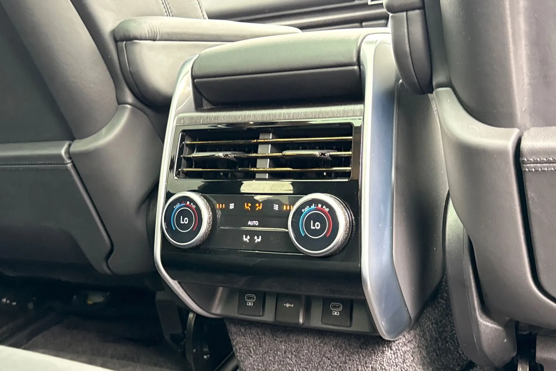 LAND ROVER RANGE ROVER thumbnail image number 52