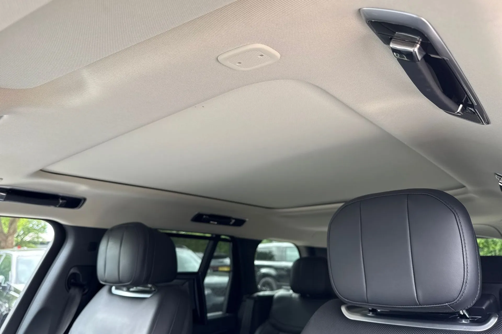 LAND ROVER RANGE ROVER thumbnail image number 6
