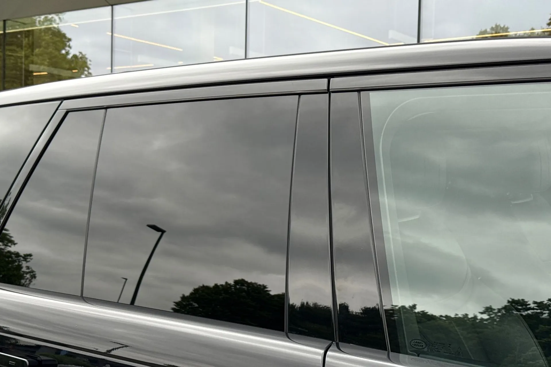 LAND ROVER RANGE ROVER thumbnail image number 43