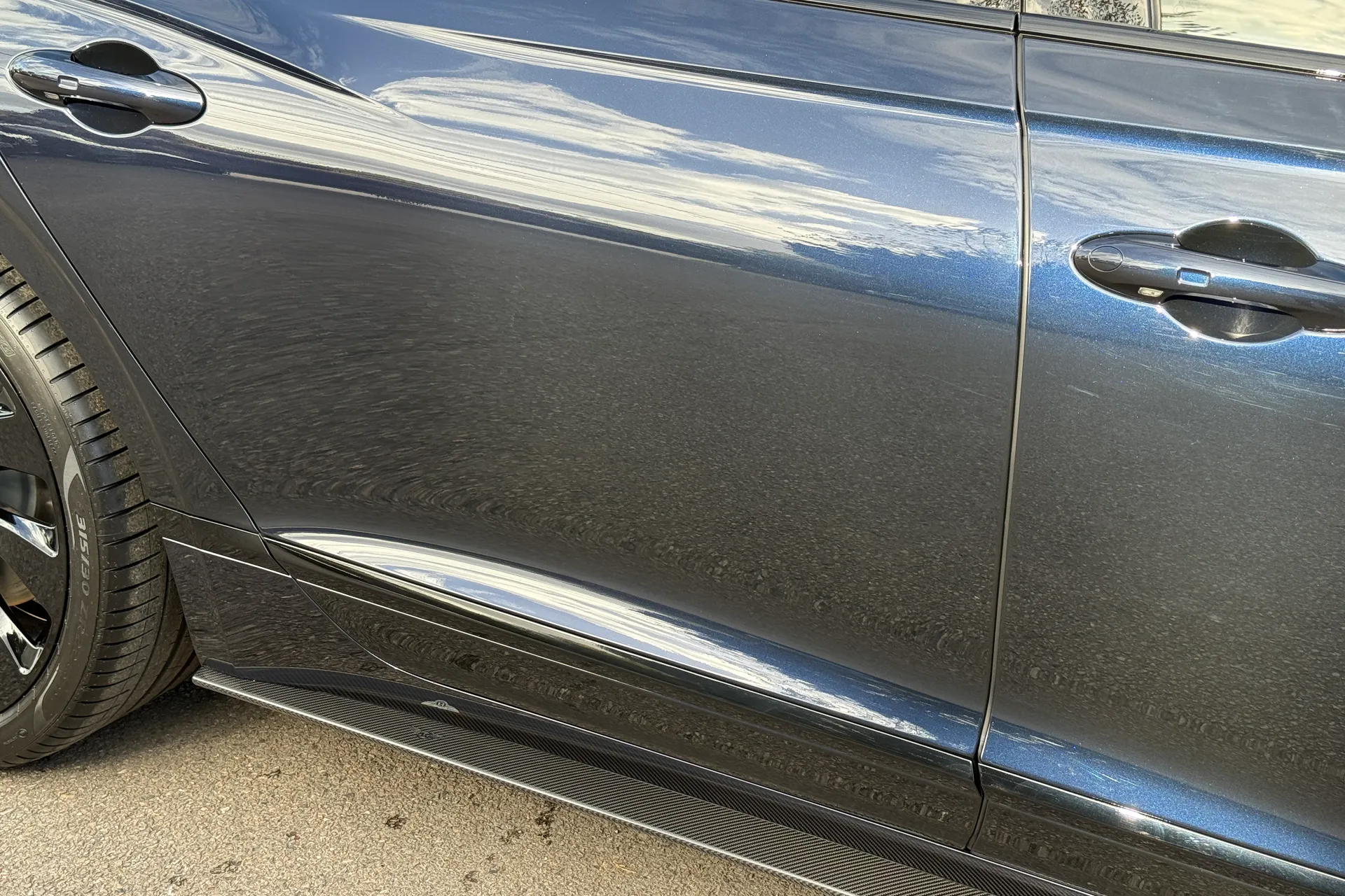 Bentley FLYING SPUR thumbnail image number 10