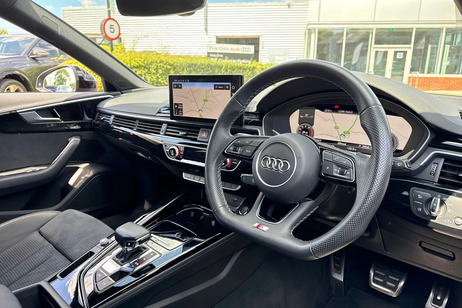 Audi A4 thumbnail image number 29