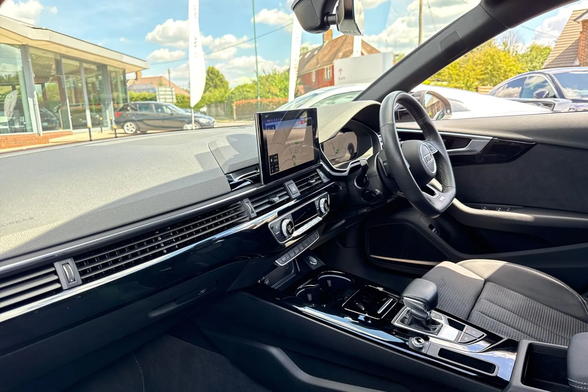 Audi A4 thumbnail image number 30