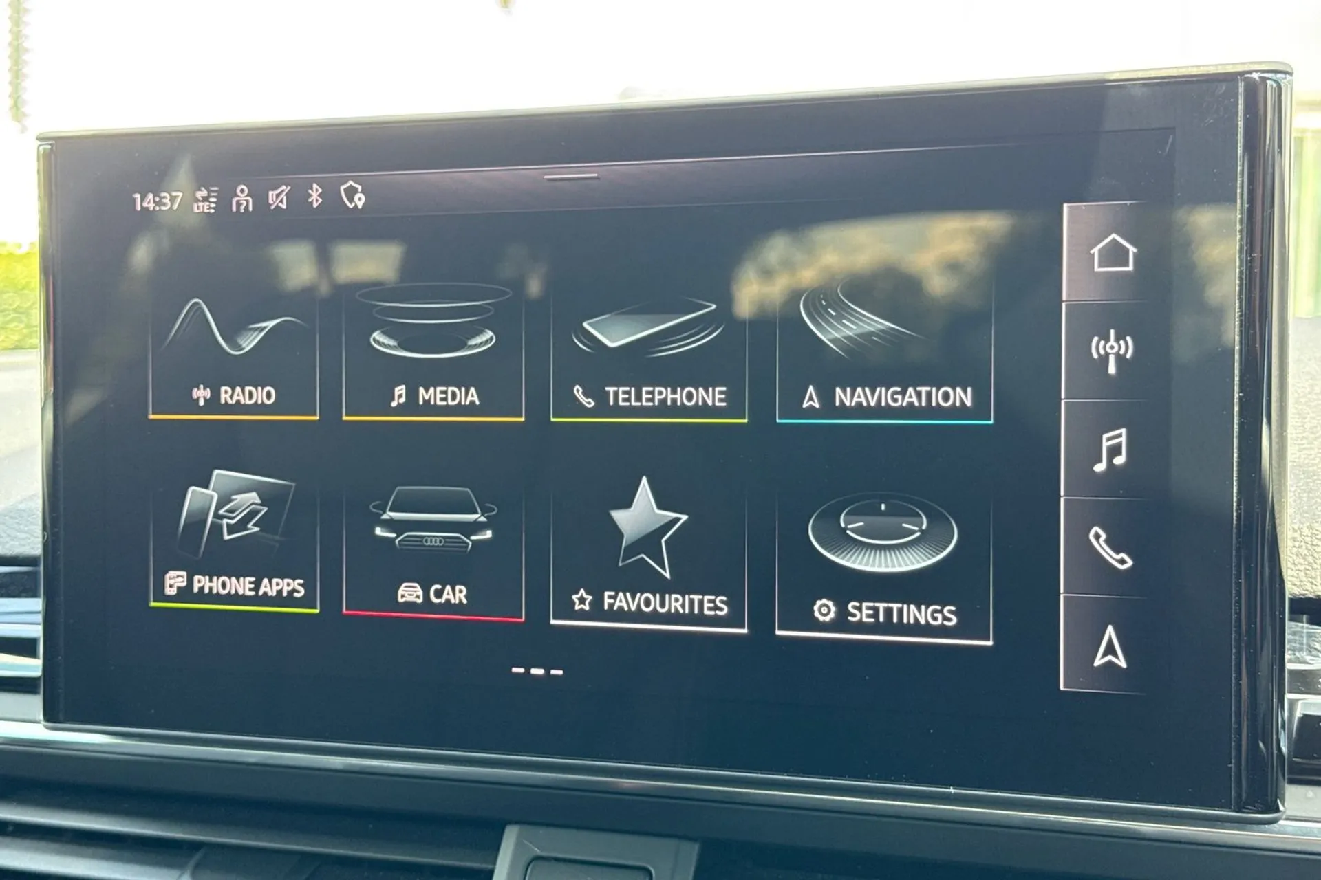 Audi A4 thumbnail image number 15