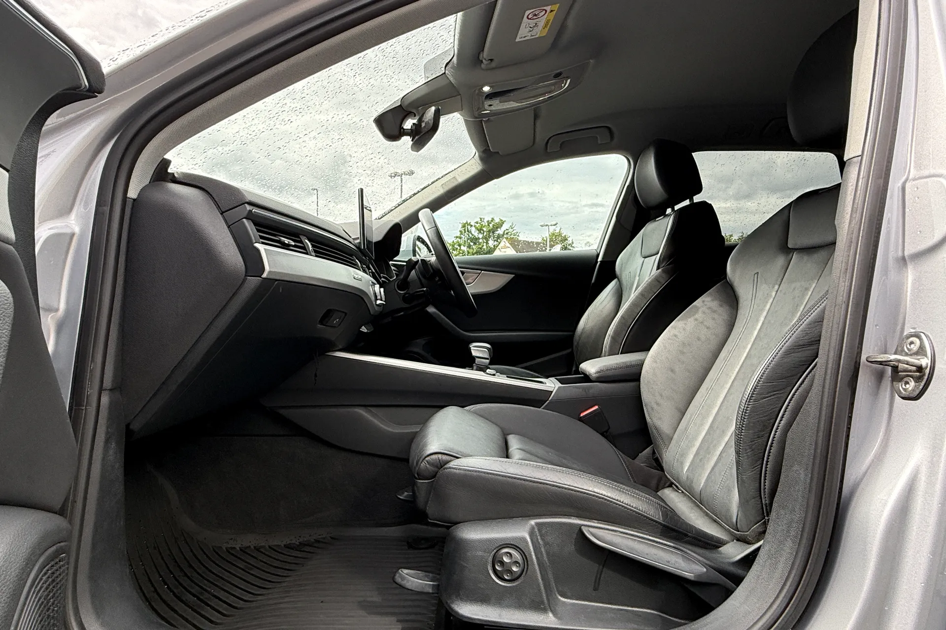 Audi A4 allroad thumbnail image number 47