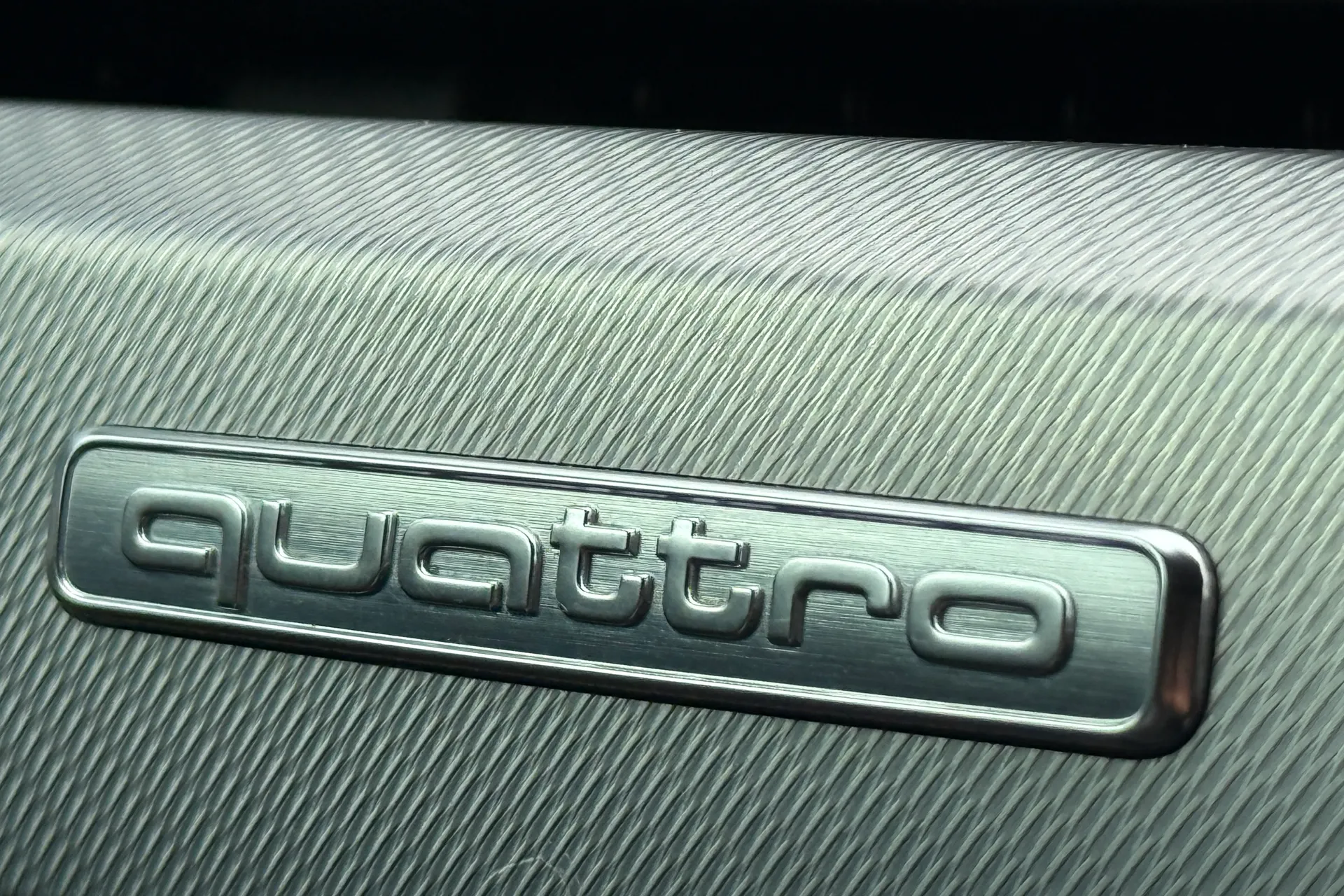 Audi A4 allroad thumbnail image number 21