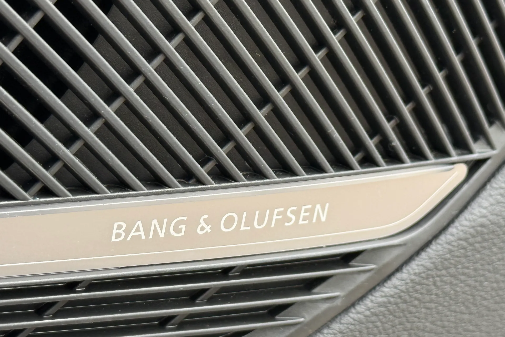 Audi A4 allroad thumbnail image number 24