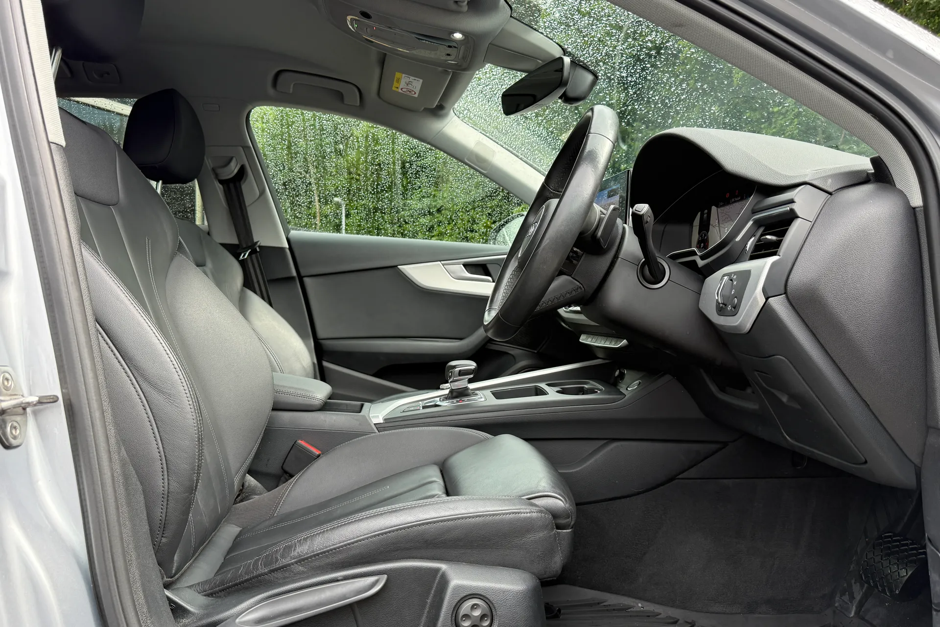 Audi A4 allroad thumbnail image number 26