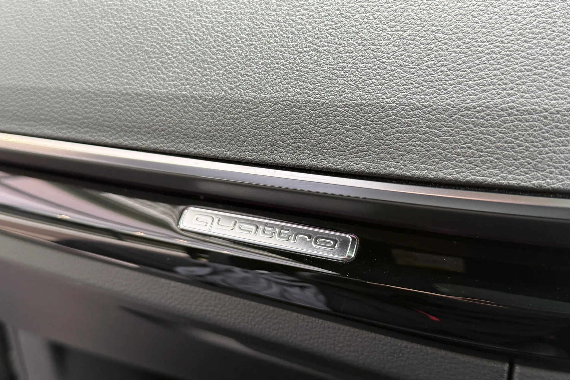 Audi Q5 thumbnail image number 42