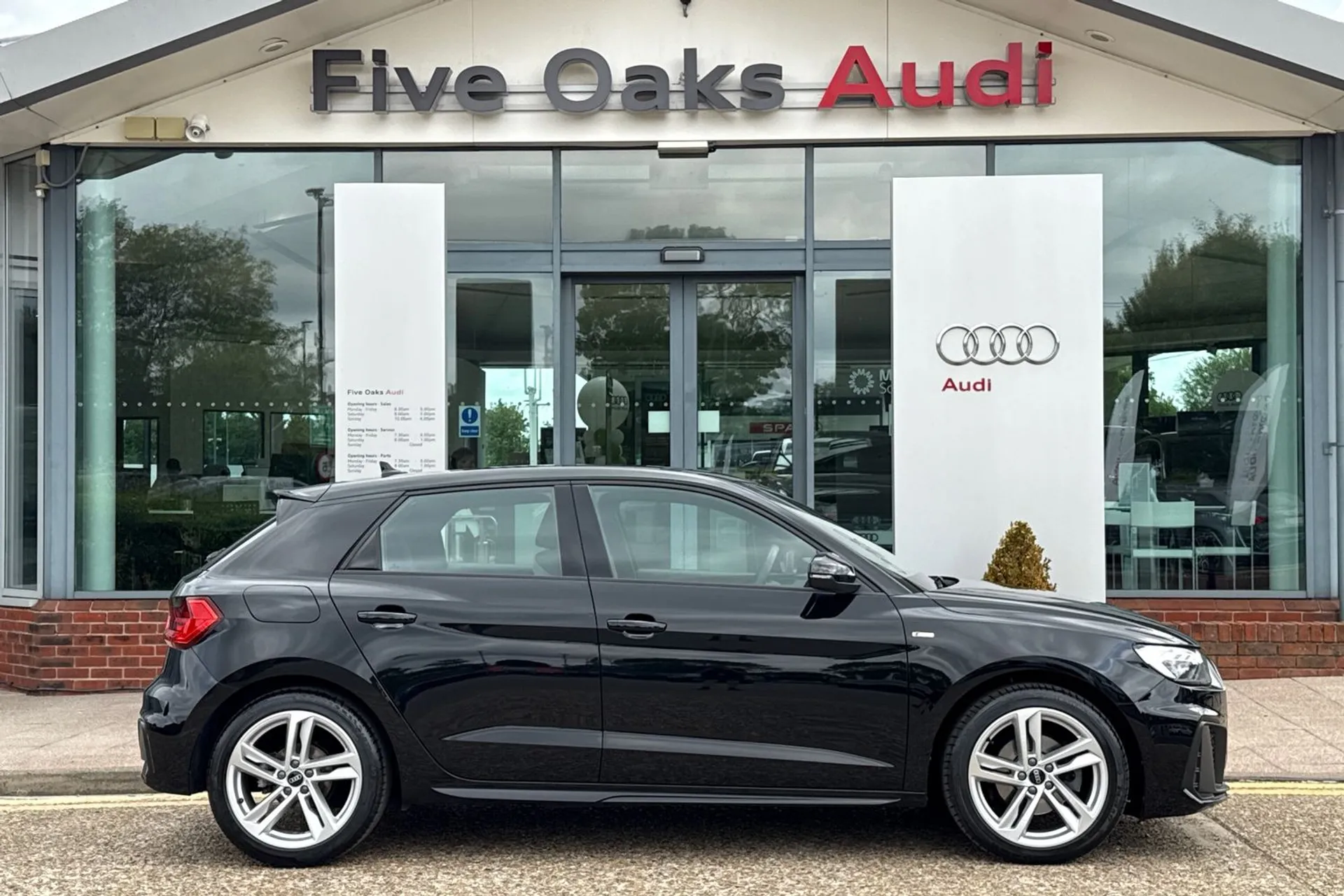 Audi A1 thumbnail image number 2