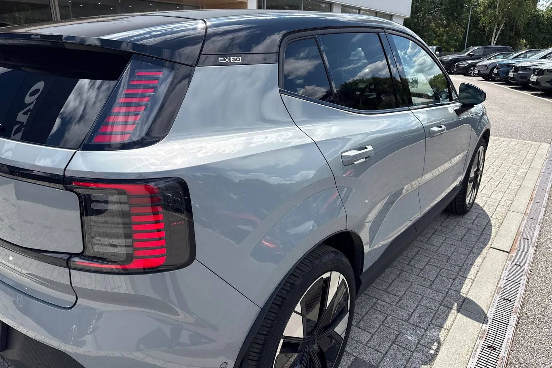 Volvo EX30 thumbnail image number 14