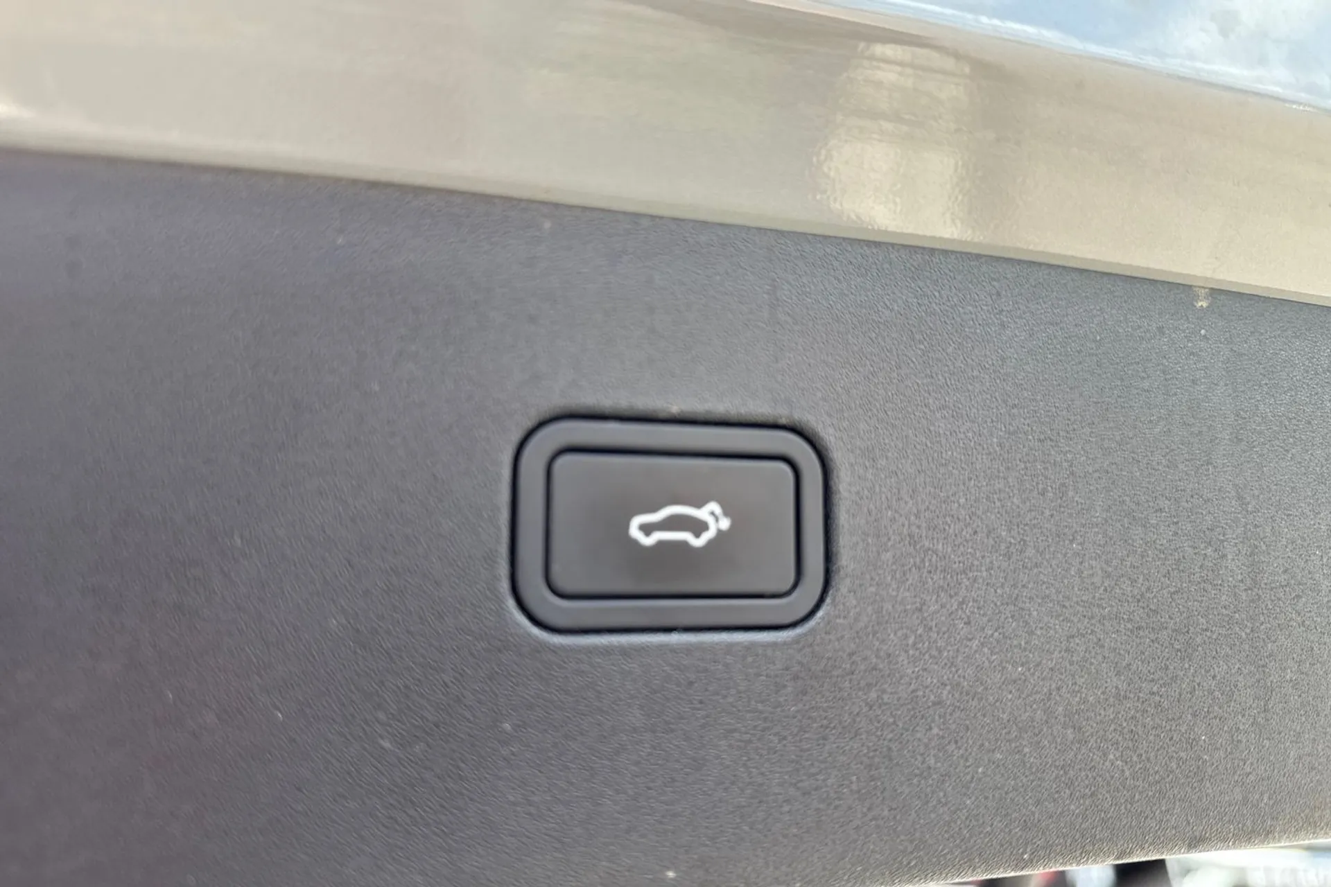 Volvo EX30 thumbnail image number 20