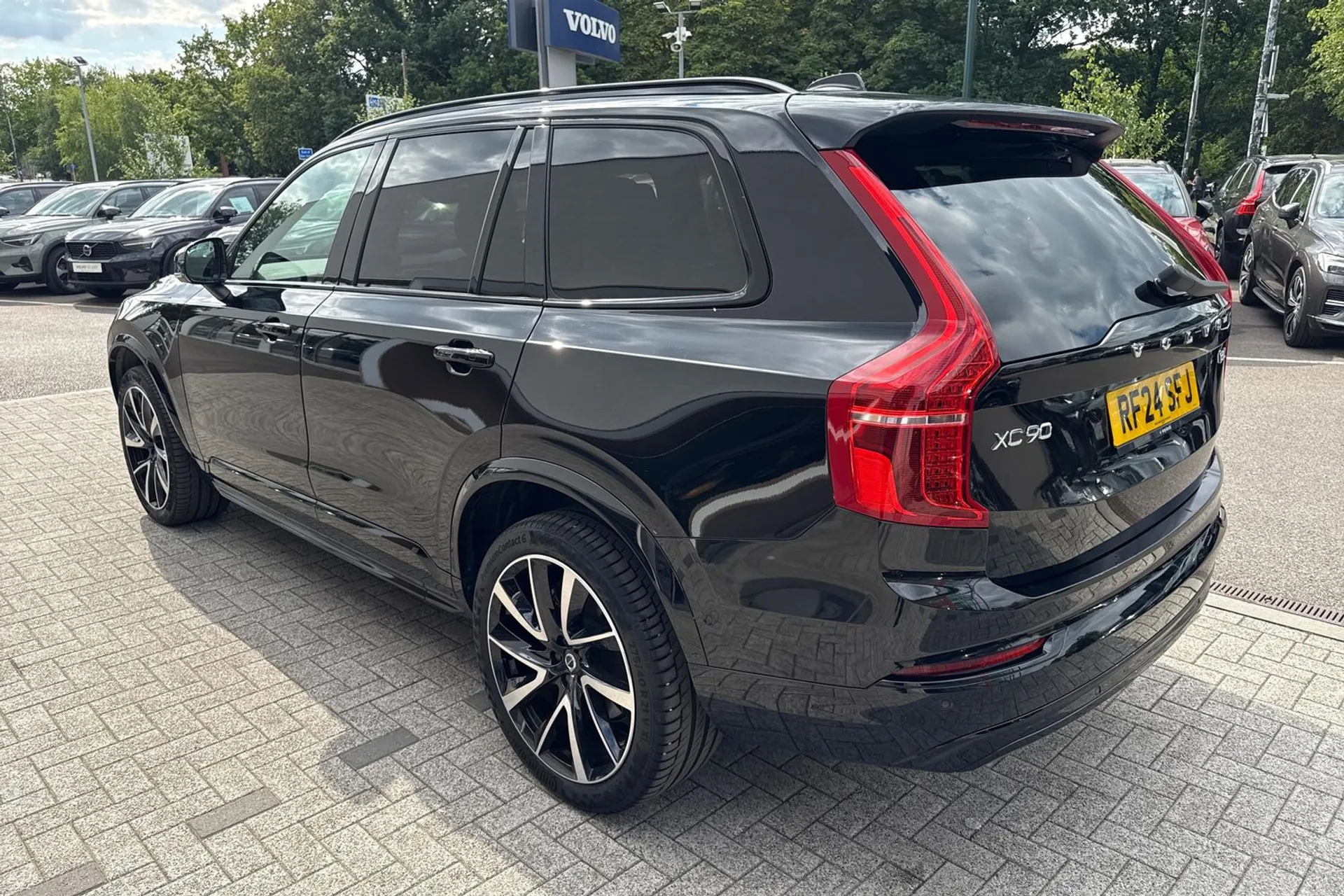 Volvo XC90 thumbnail image number 10