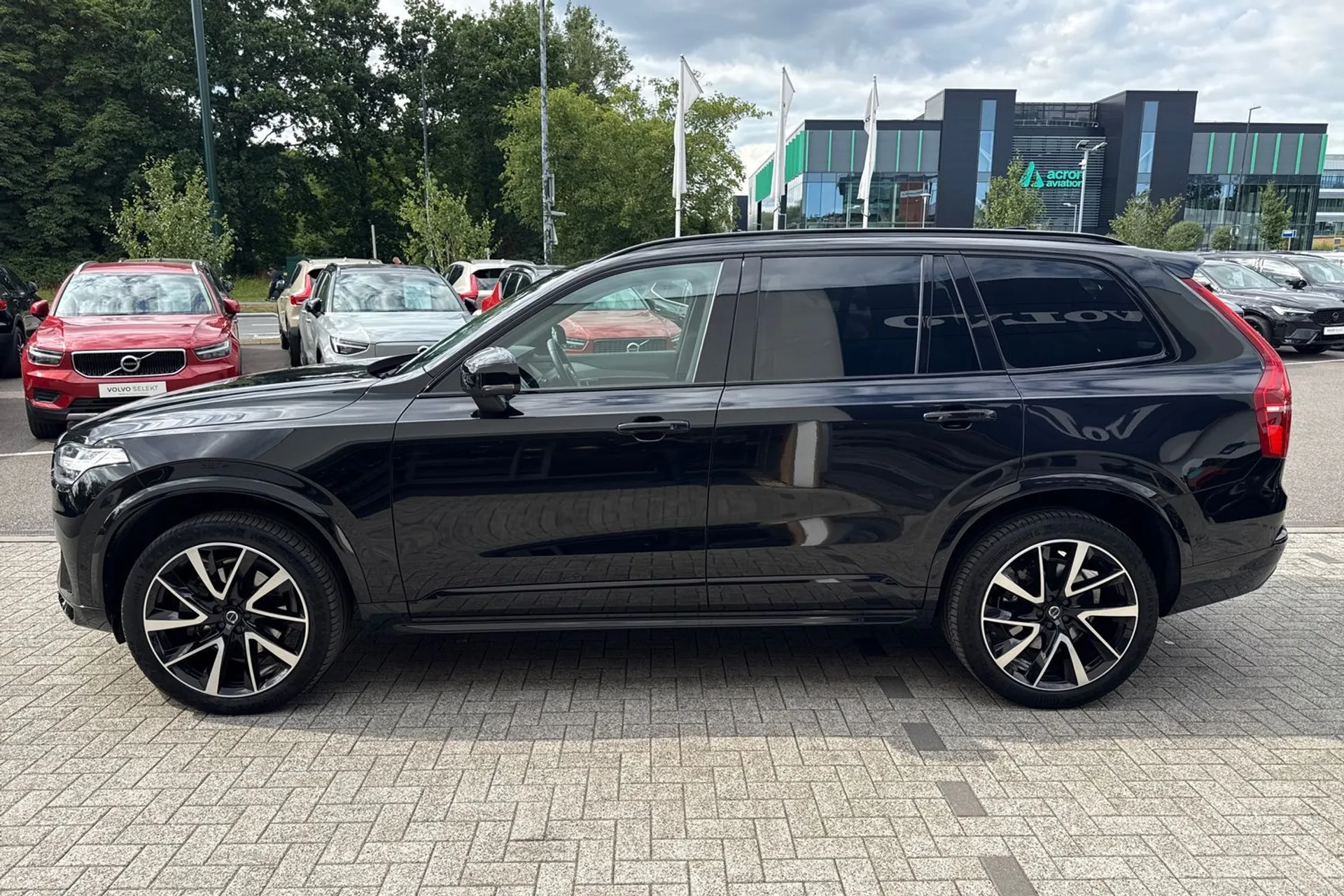 Volvo XC90 thumbnail image number 11