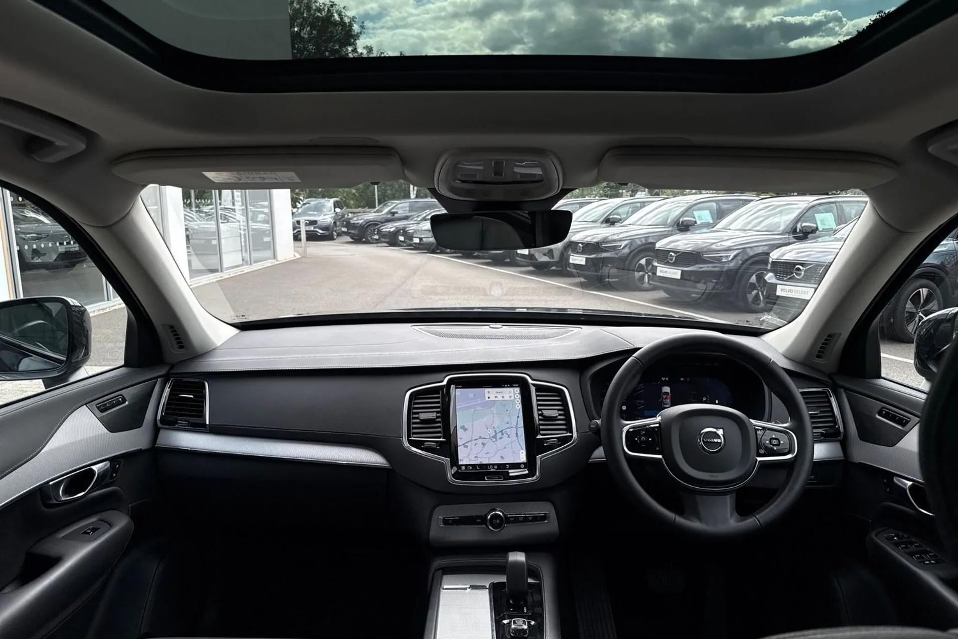 Volvo XC90 thumbnail image number 3
