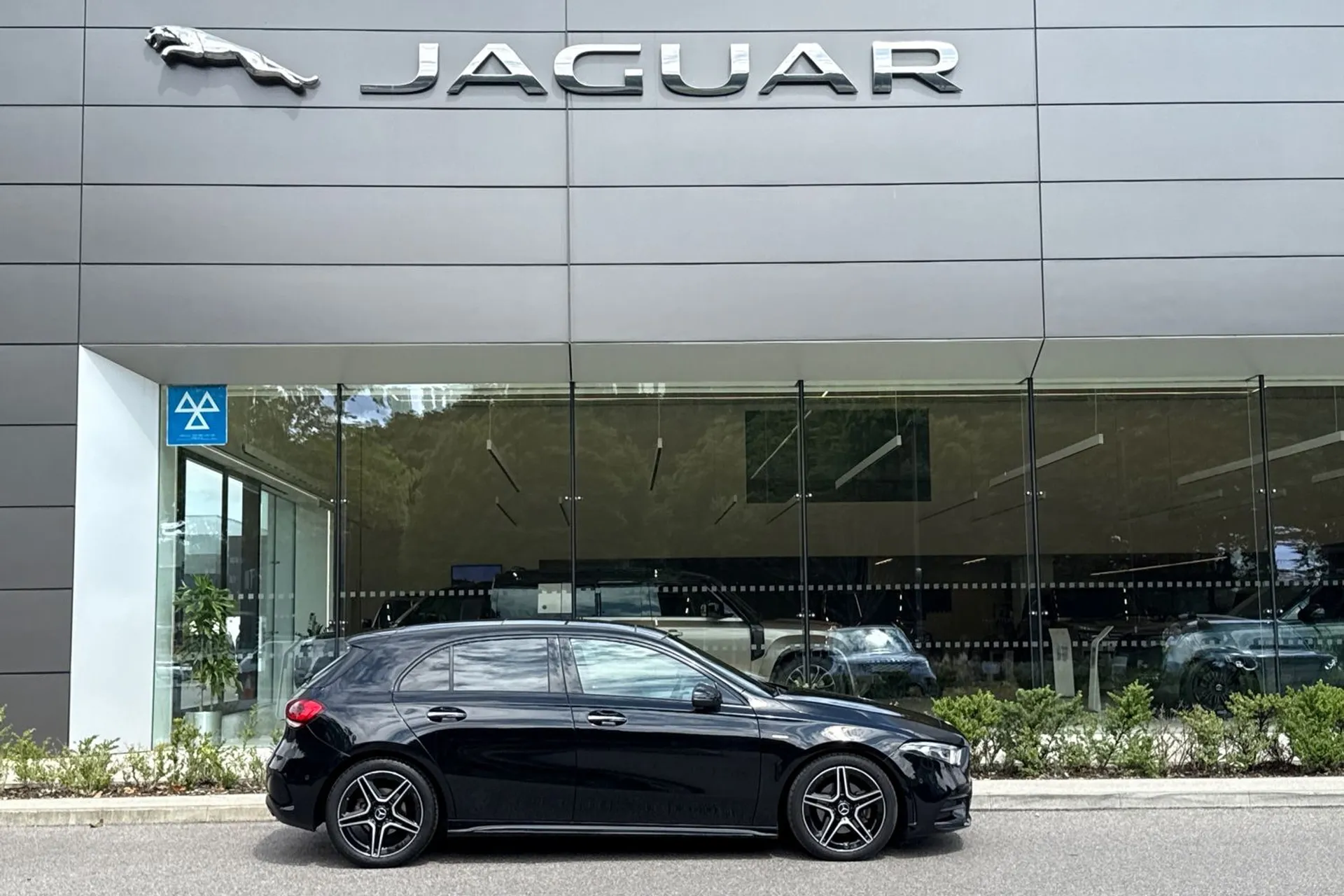 MERCEDES-BENZ A CLASS thumbnail image number 2