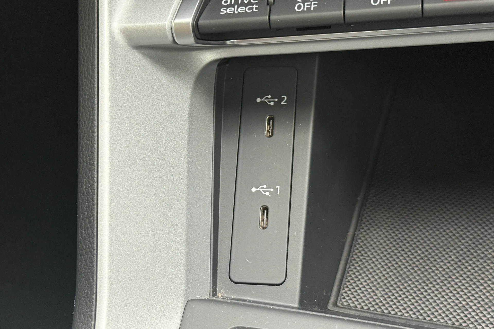 Audi Q3 thumbnail image number 51