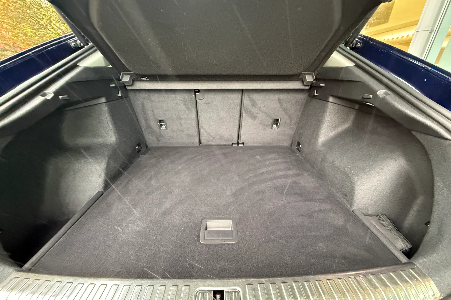 Audi Q3 thumbnail image number 18