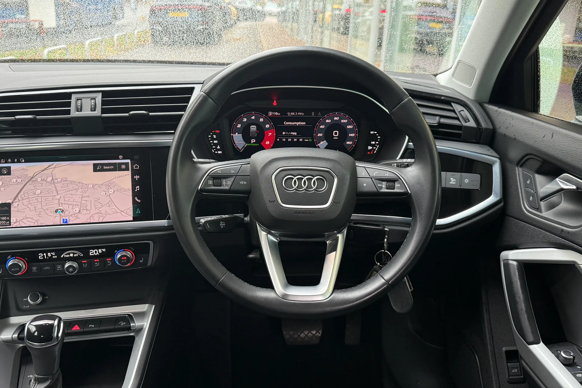 Audi Q3 thumbnail image number 13