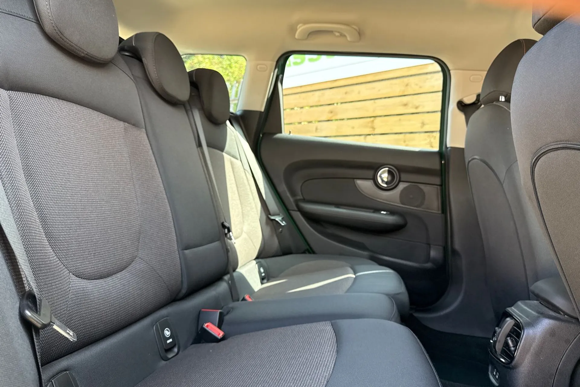 MINI CLUBMAN thumbnail image number 23